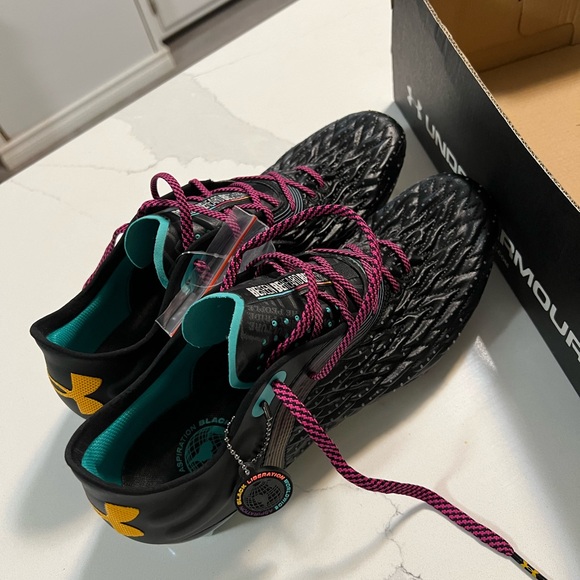 BRAND NEW MENS SIZE 11 UA CLONE MAGNETICO PRO SOCCER CLEATS LIMITED EDITION - Picture 11 of 14